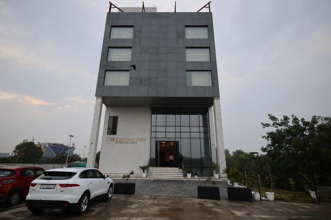 The Central View Faridabad Exteriör bild