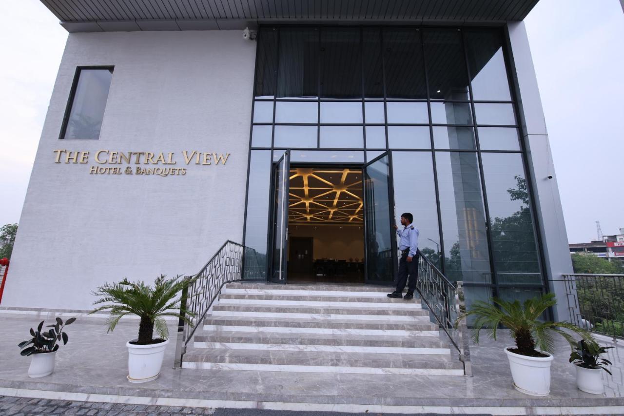 The Central View Faridabad Exteriör bild